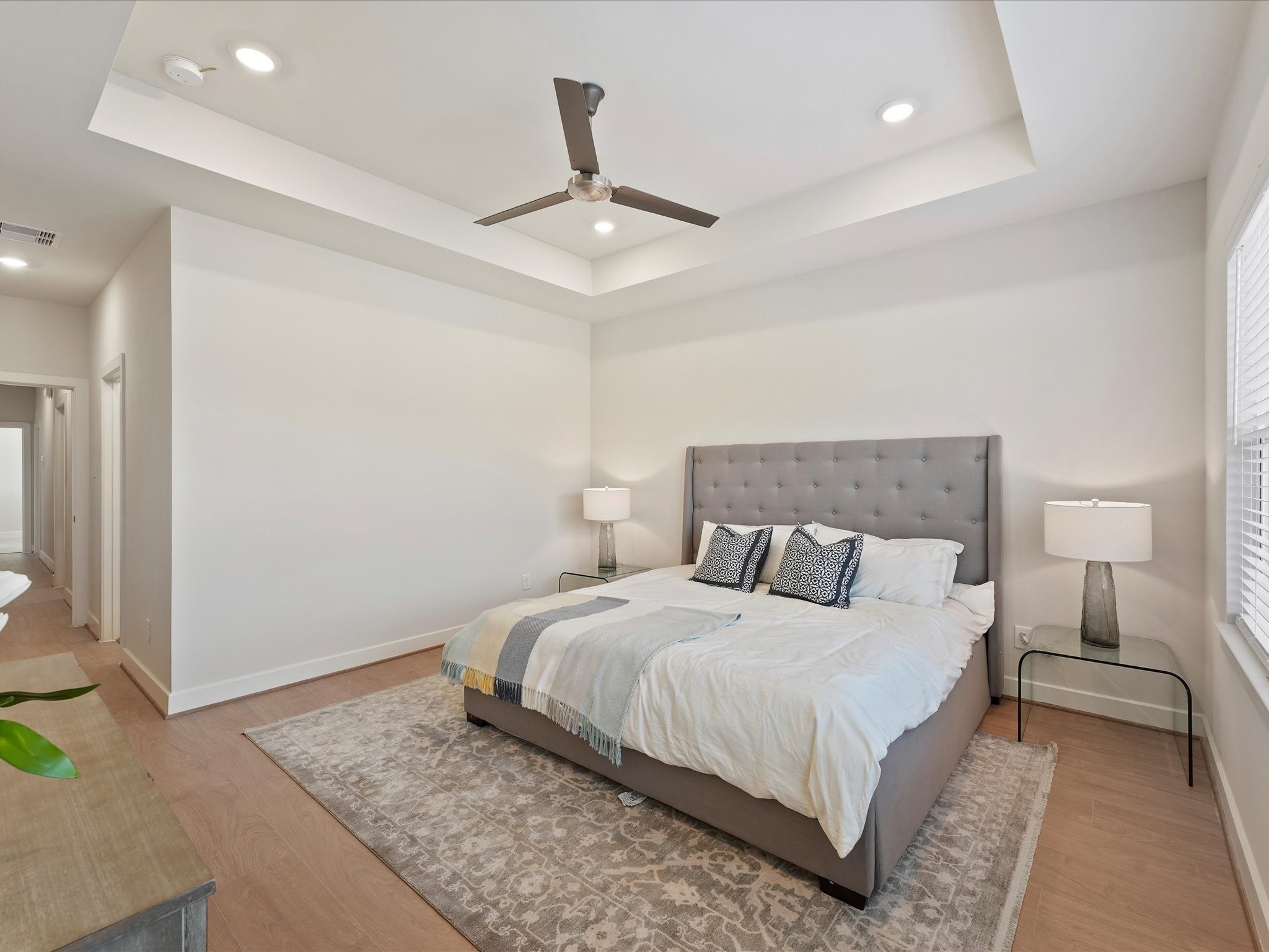 6451-6453 Rena Street Houston, TX 77092 - Photo 16 of 28 Primary Bedroom