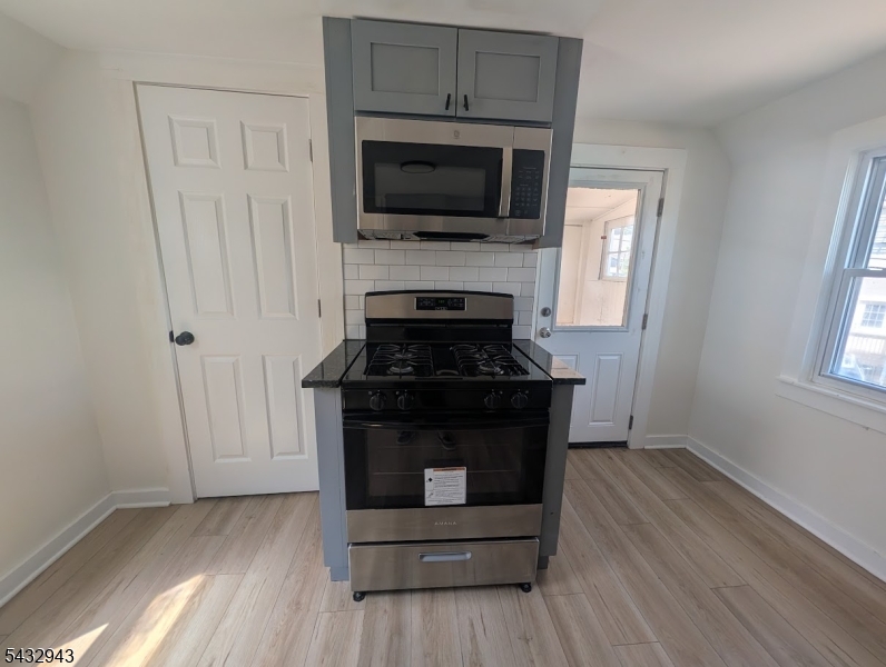 244 Spring Street Newton, NJ 07860 - Photo 5 of 10