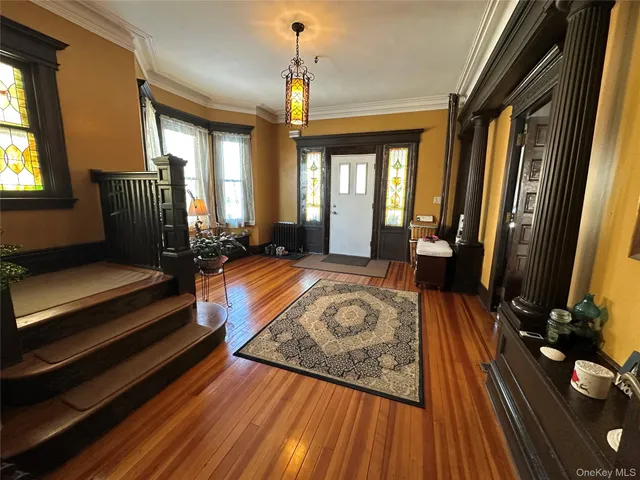 $1,550,000 | 225 Beach 120th Street | Rockaway Park