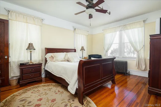 $1,550,000 | 225 Beach 120th Street | Rockaway Park