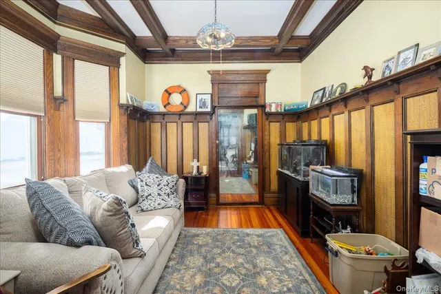 $1,550,000 | 225 Beach 120th Street | Rockaway Park