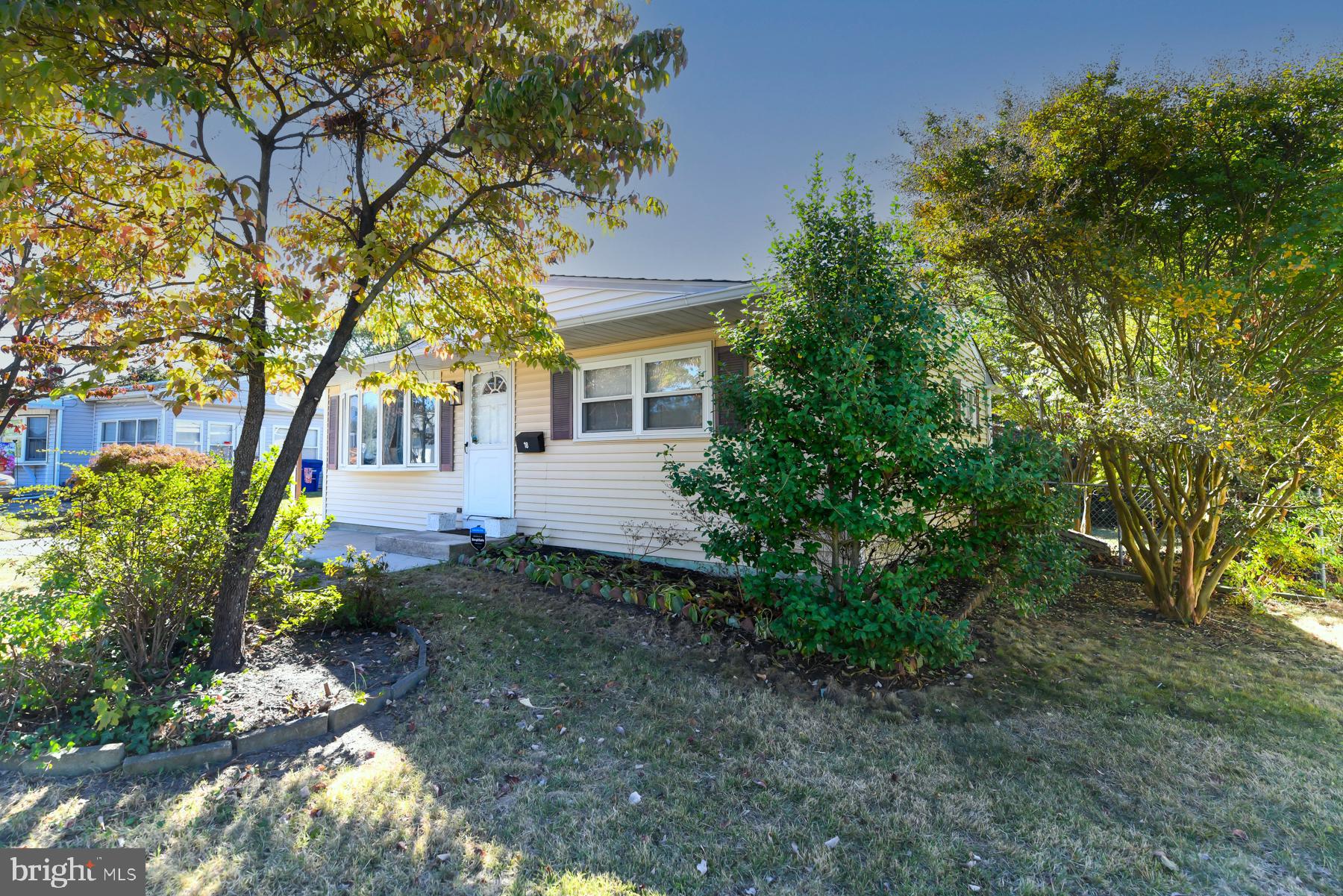 18 Merion Lane Maple Shade, NJ 08052 - Photo 4 of 24 Gallery Image 4