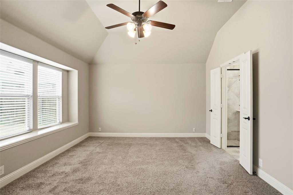 1021 Rustic Oak Way Burleson, TX 76028 - Photo 7 of 16