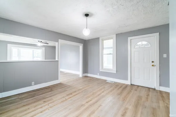 $144,900 | 1901 Kocher Street, Huntington, IN 46750