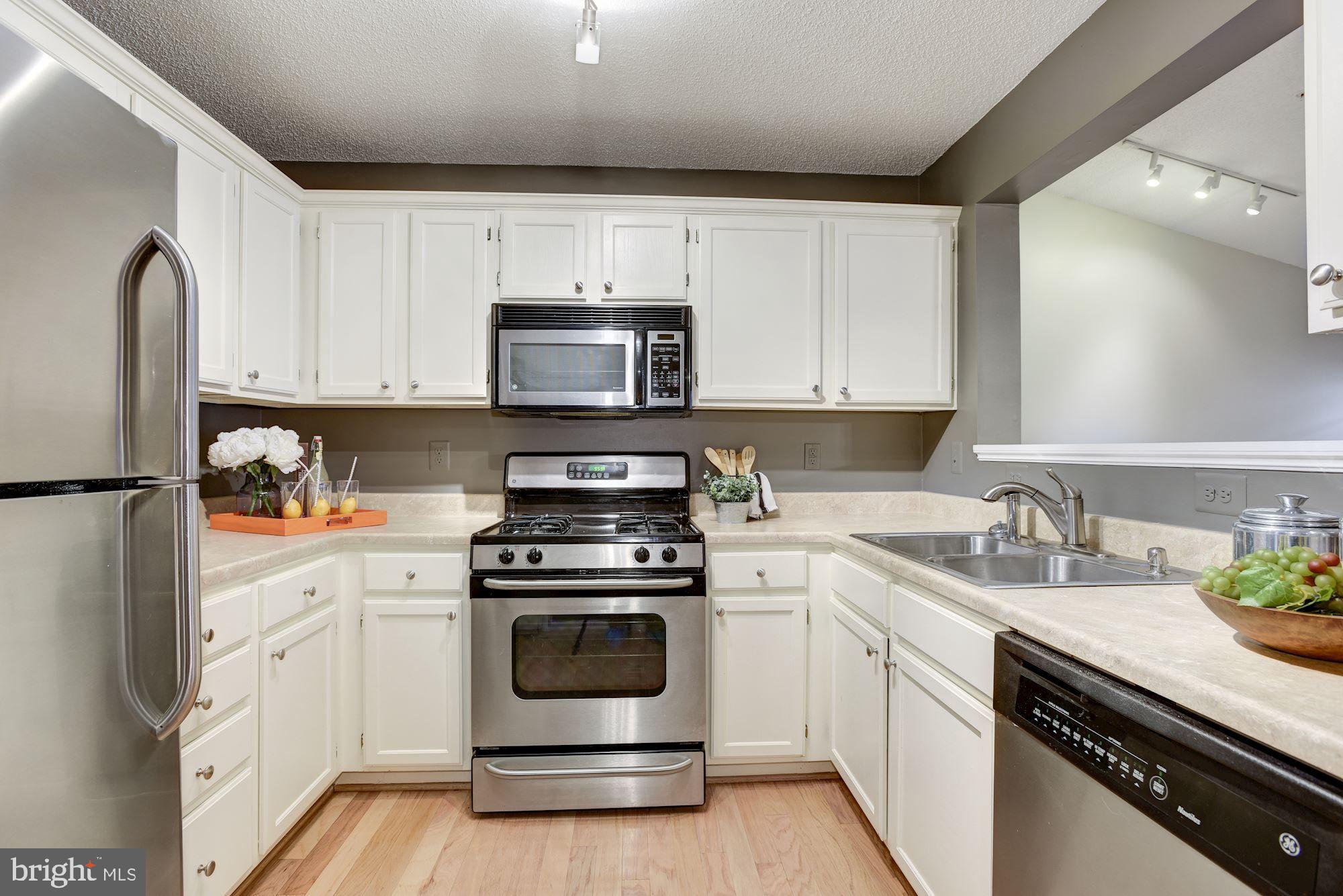 12016 Taliesin Place, Unit 35 Reston, VA 20190 - Photo 13 of 32 Gallery Image 13