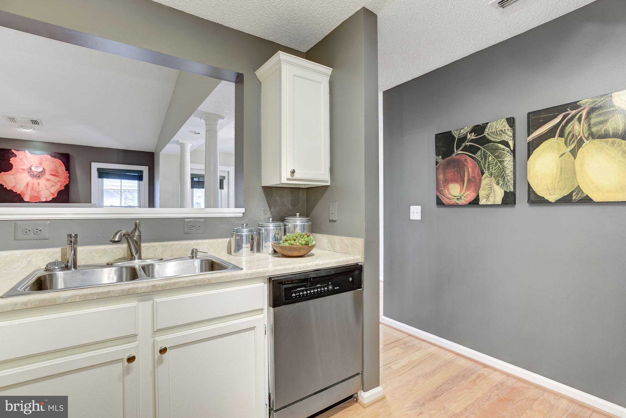 12016 Taliesin Place, Unit 35 Reston, VA 20190 - Photo 15 of 32 Gallery Image 15