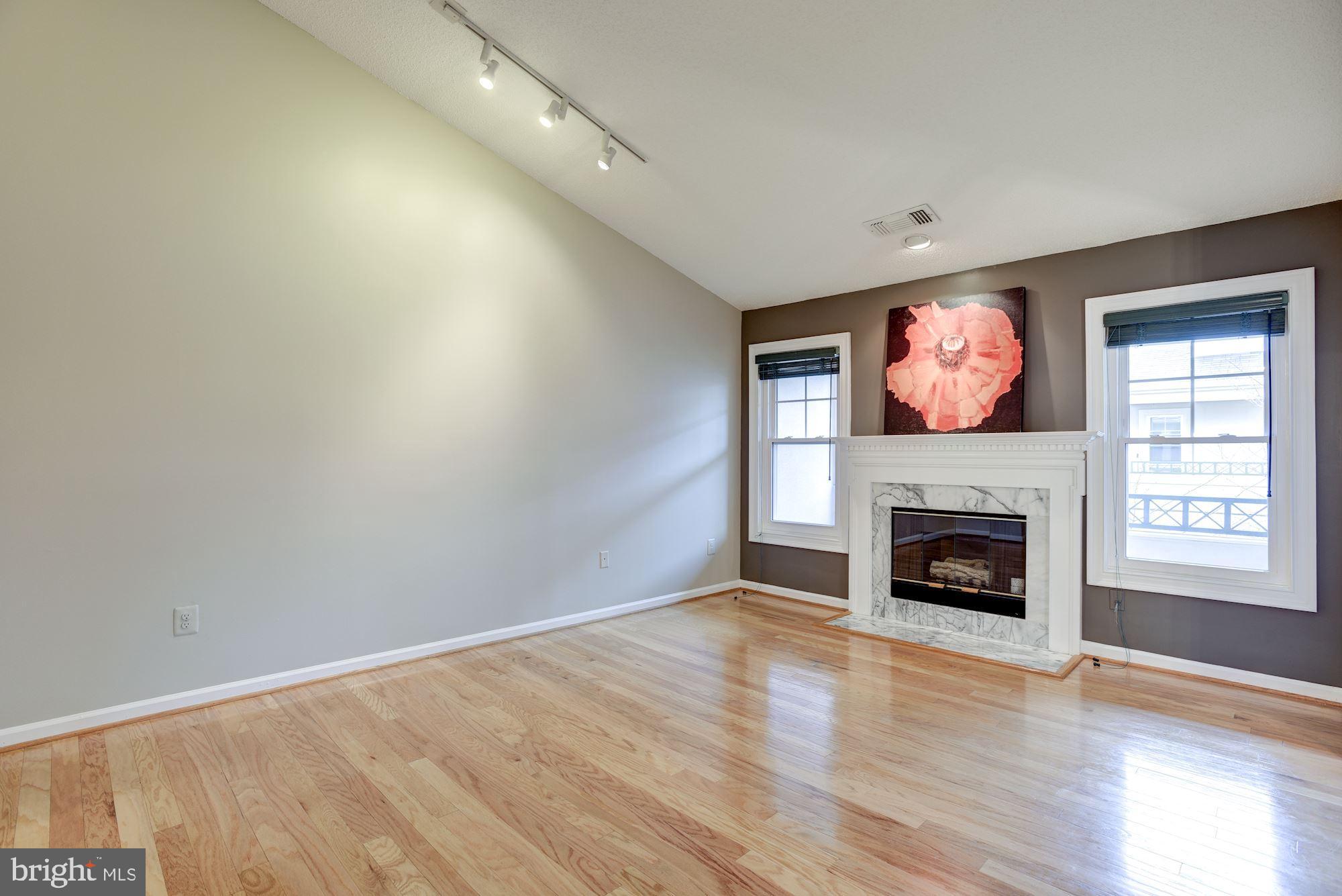 12016 Taliesin Place, Unit 35 Reston, VA 20190 - Photo 3 of 32 Gallery Image 3