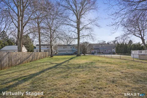 $749,000 | 158 Mayfair Road, Fairfield, CT 06824