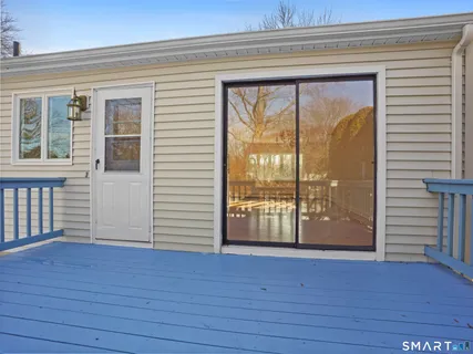 $749,000 | 158 Mayfair Road, Fairfield, CT 06824