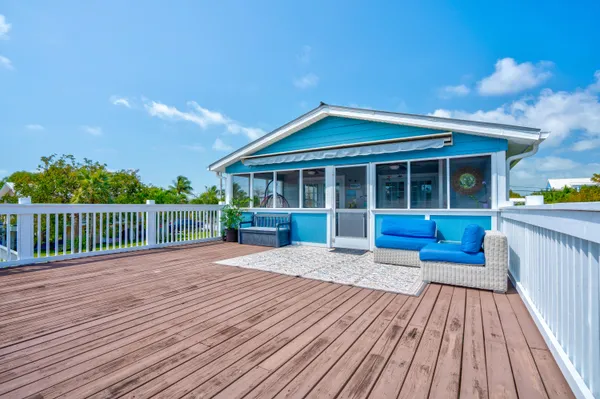 $849,000 | 937 Loggerhead Lane, Sugarloaf, FL 33042