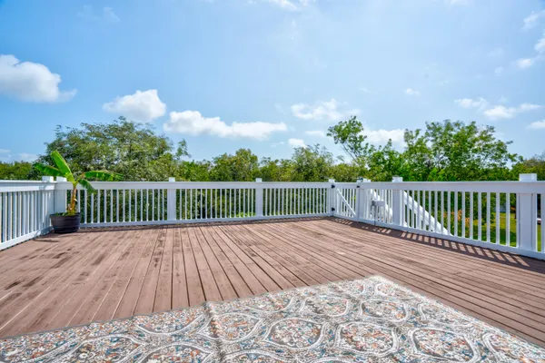 $849,000 | 937 Loggerhead Lane, Sugarloaf, FL 33042