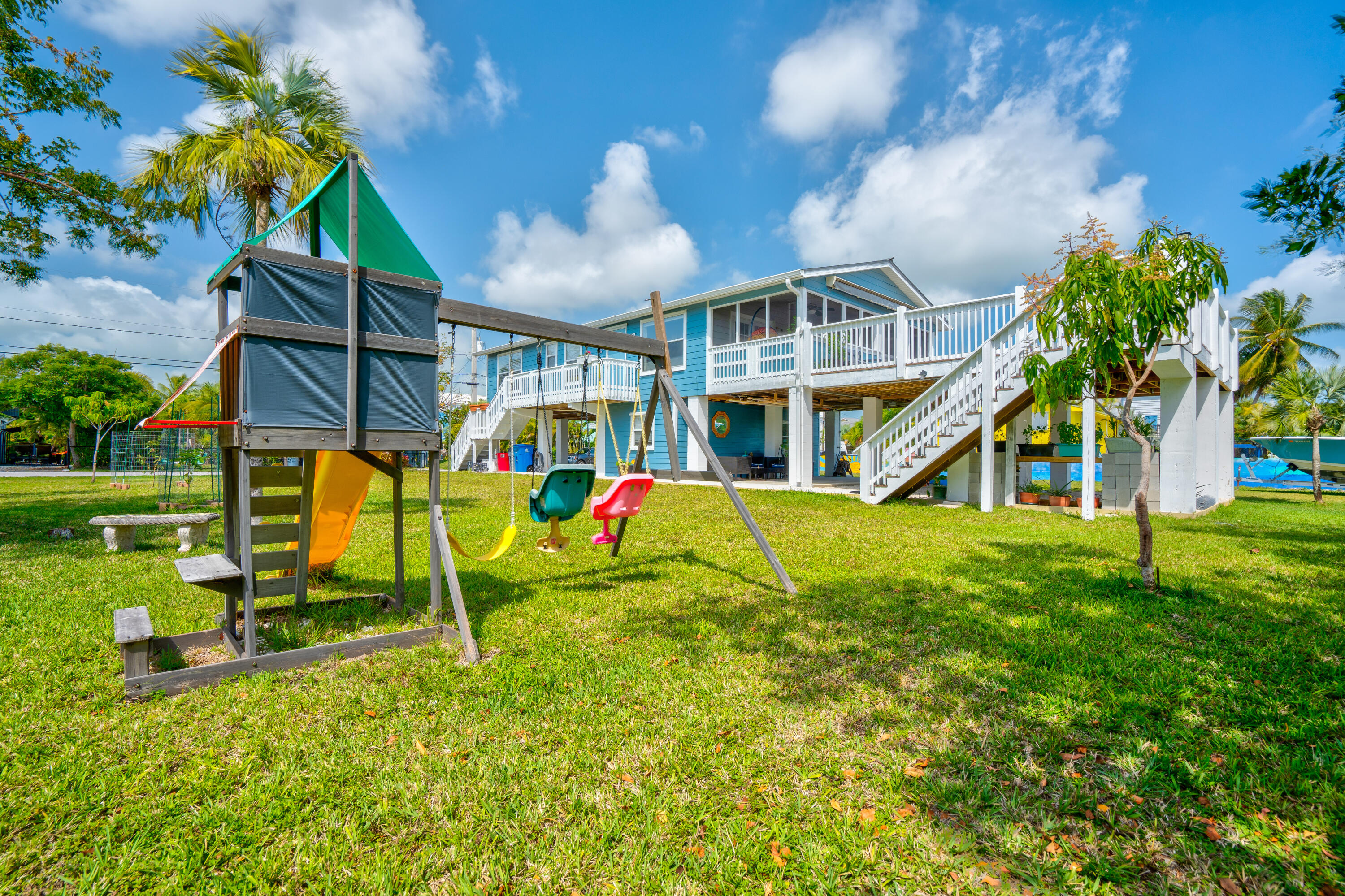 937 Loggerhead Lane Sugarloaf, FL 33042 - Photo 27 of 42 937 Loggerhead Ln - All Keys Aerial & Ph