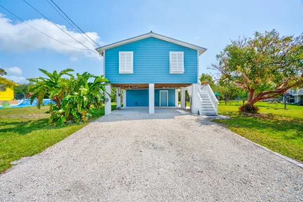 $849,000 | 937 Loggerhead Lane, Sugarloaf, FL 33042