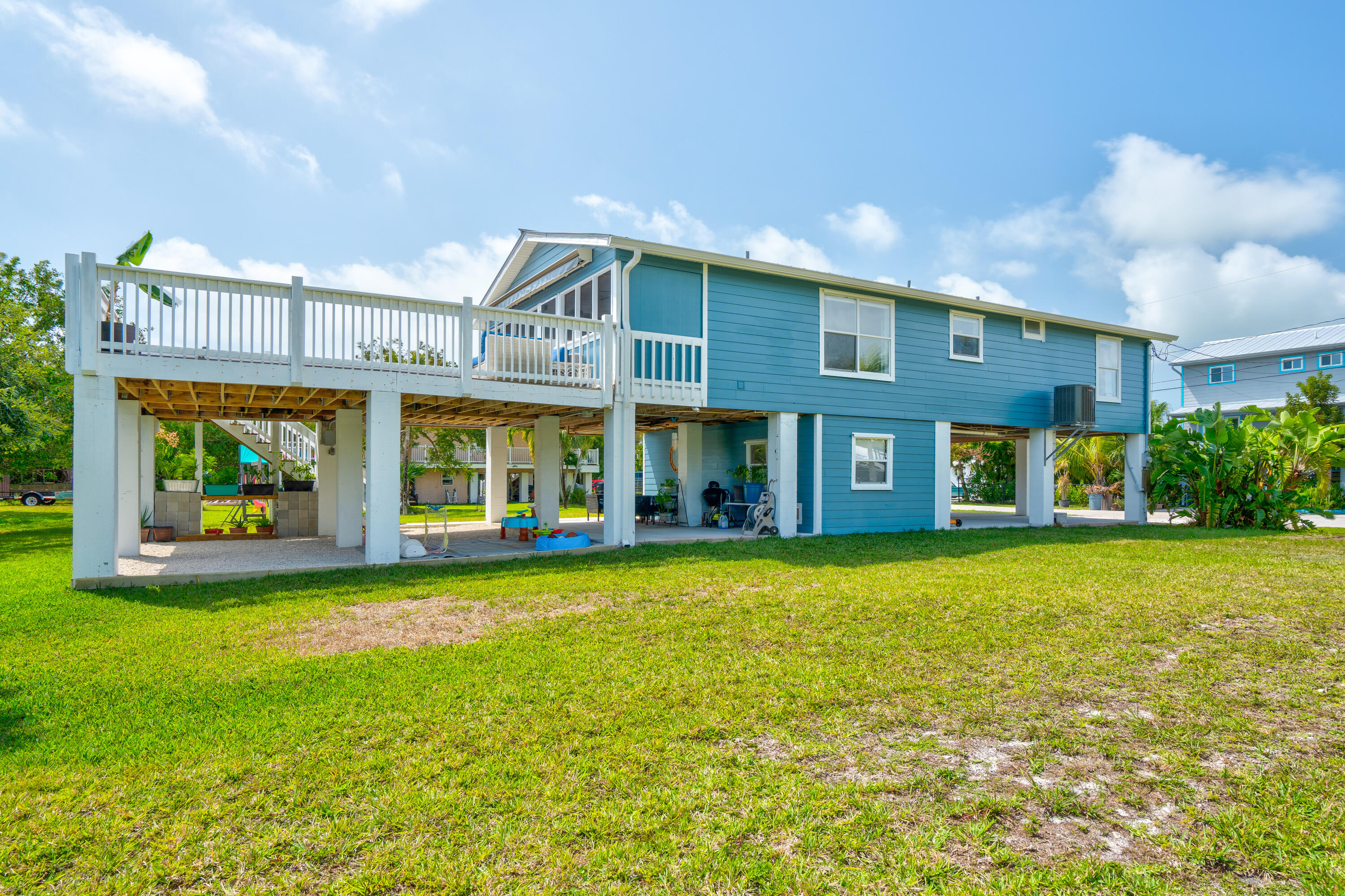 937 Loggerhead Lane Sugarloaf, FL 33042 - Photo 31 of 42 937 Loggerhead Ln - All Keys Aerial & Ph