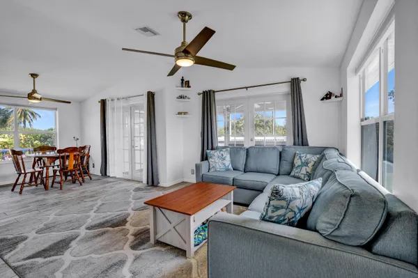 $849,000 | 937 Loggerhead Lane, Sugarloaf, FL 33042