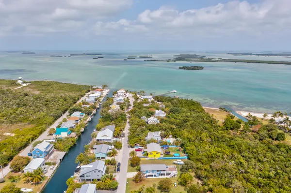 $849,000 | 937 Loggerhead Lane, Sugarloaf, FL 33042