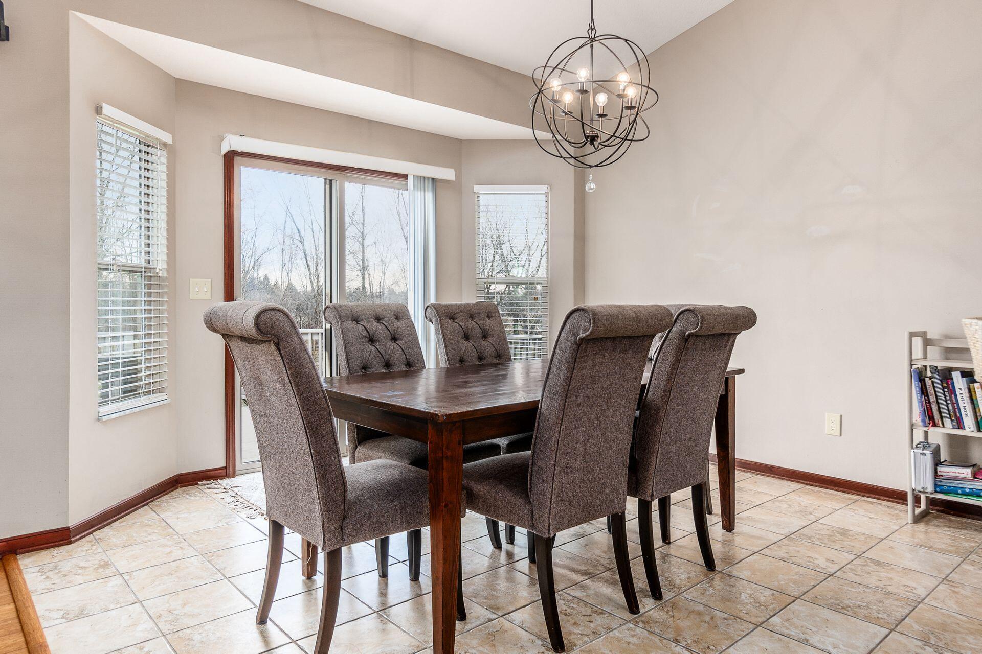 121 Harvest Ridge Avenue Pataskala, OH 43062 - Photo 12 of 67 Eating Area