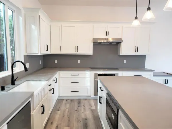 $2,688,000 | 804 Clark Avenue, Encinitas, CA 92024