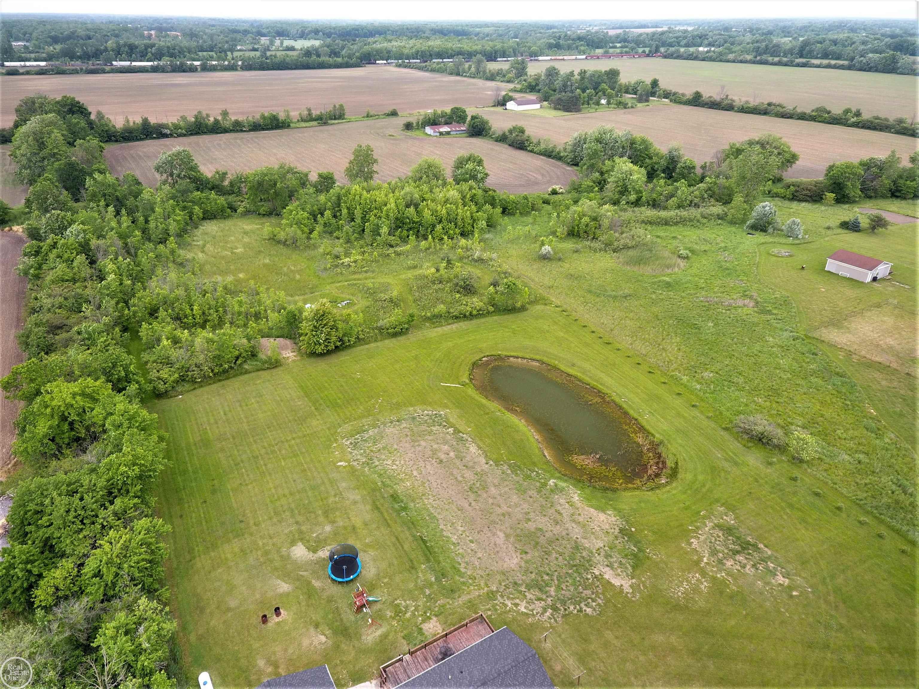 11612 Burt Road Emmett, MI 48022 - Photo 49 of 52 50112080-51.JPG