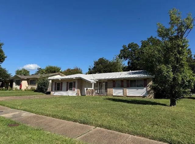 $160,000 | 607 Edgedale Drive, Dallas, TX 75232