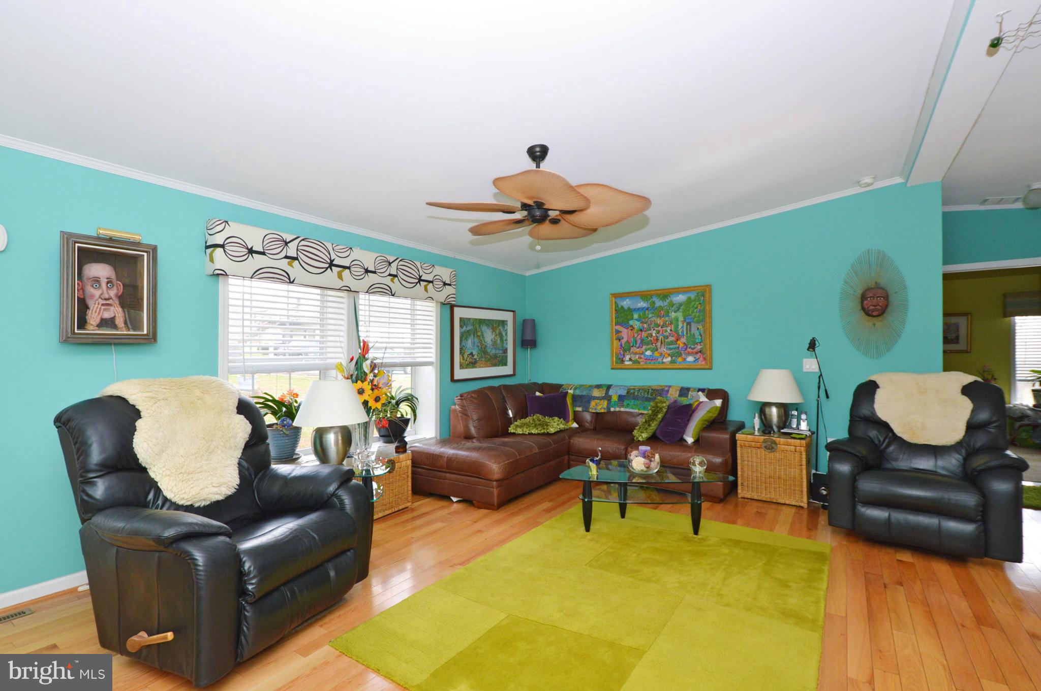 13663 Bottom Road Hydes, MD 21082 - Photo 21 of 30 Living Room