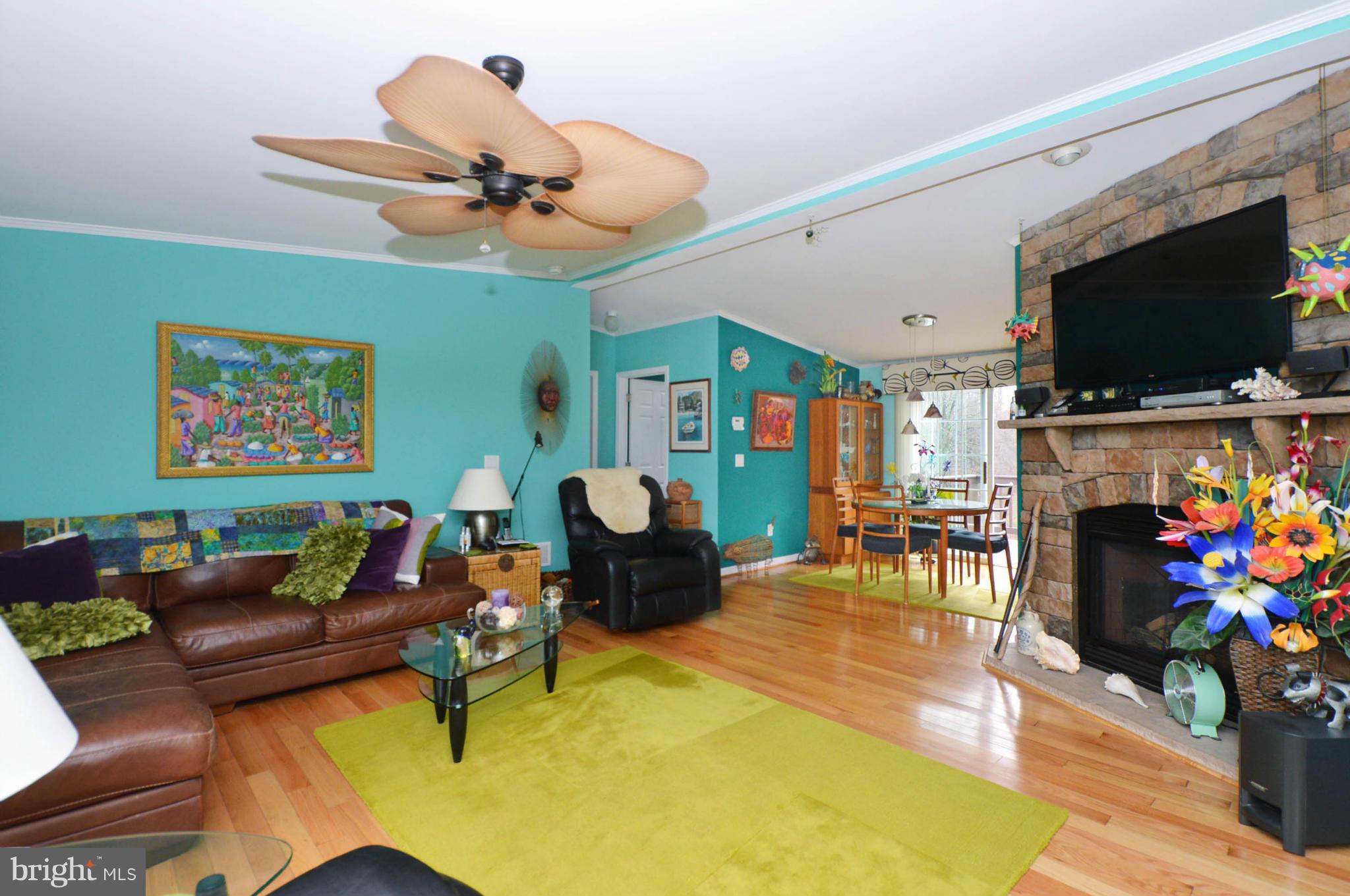 13663 Bottom Road Hydes, MD 21082 - Photo 22 of 30 Living Room