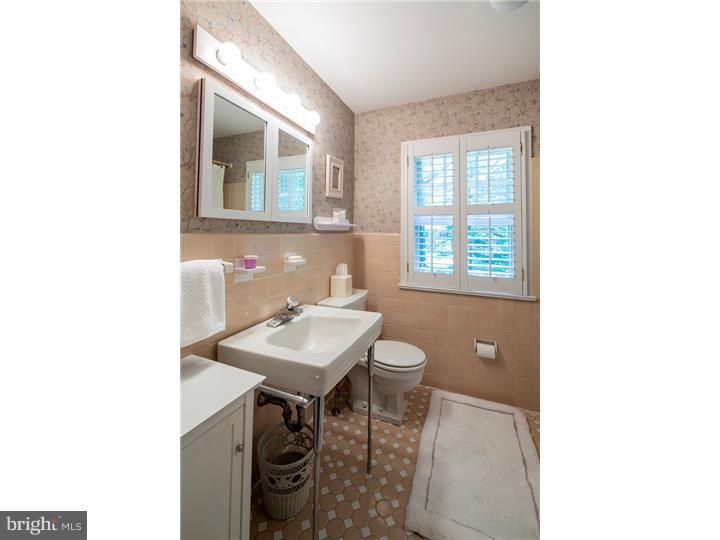 28 Ridgewood Road Wayne, PA 19087 - Photo 12 of 21 Bathroom
