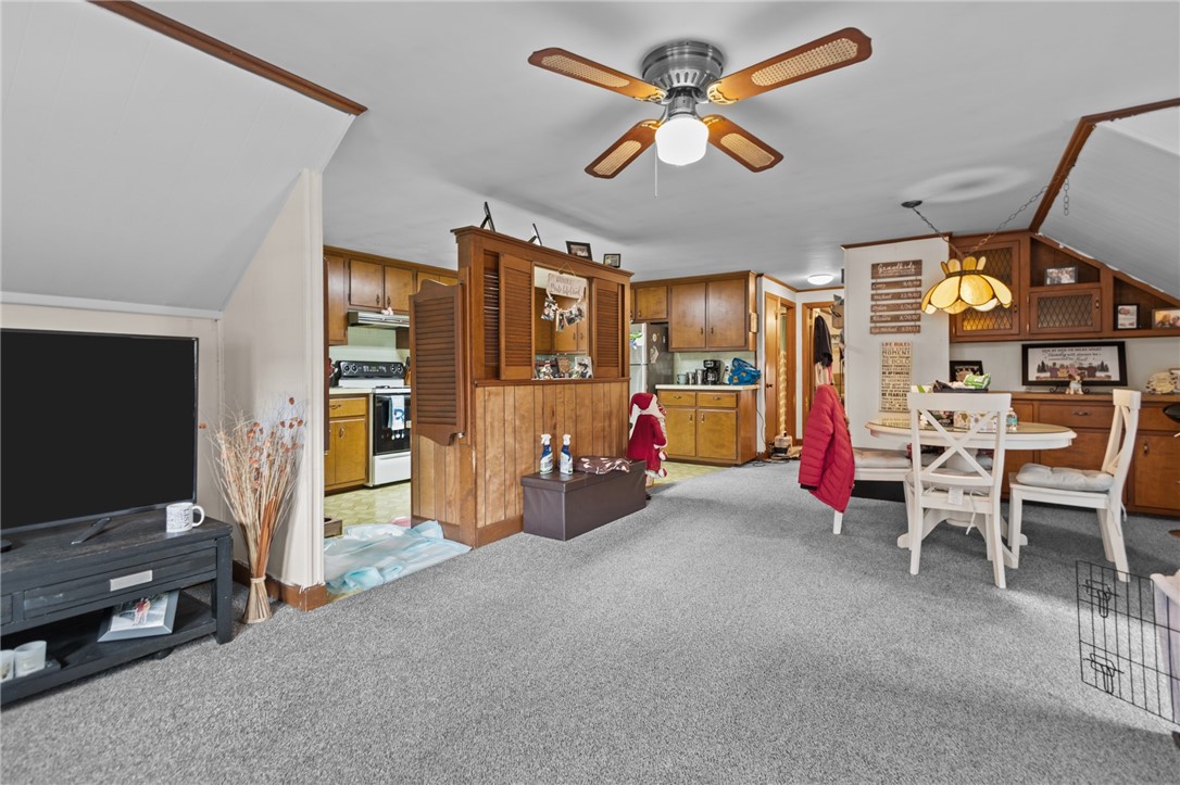 121 Heather Street Cranston, RI 02920 - Photo 21 of 31