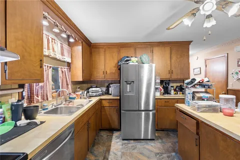 $475,000 | 121 Heather Street, Cranston, RI 02920