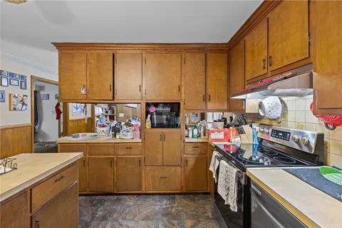 $475,000 | 121 Heather Street, Cranston, RI 02920