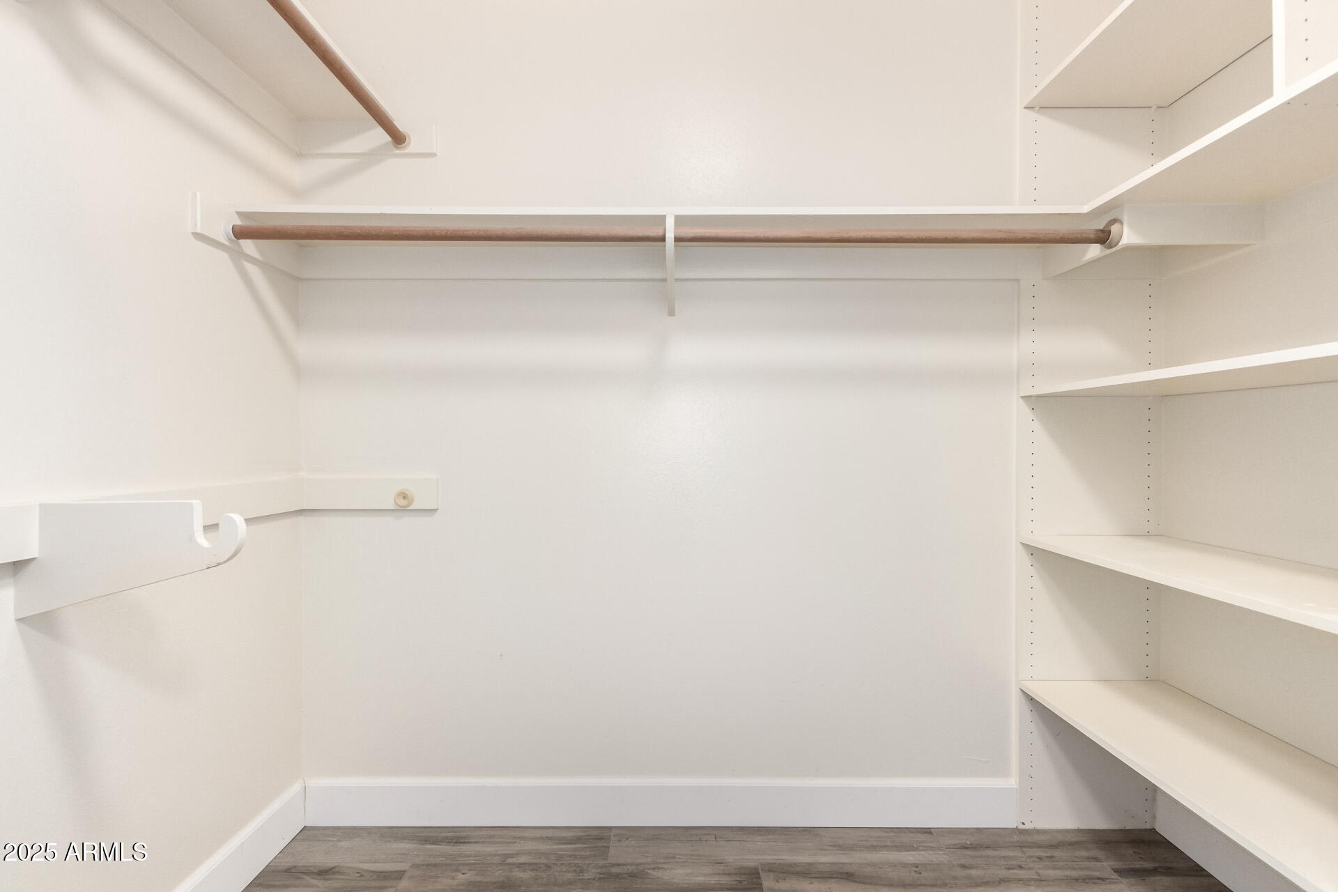 38 East Calavar Road Phoenix, AZ 85022 - Photo 29 of 45 a view of small space