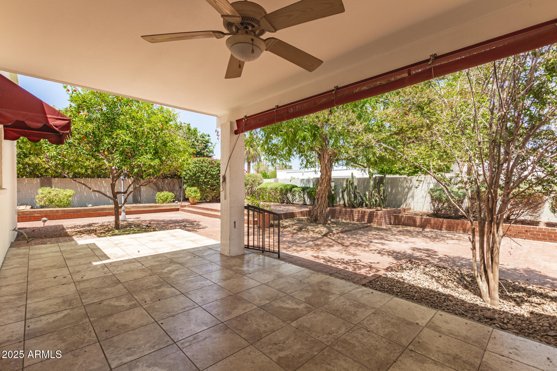 38 East Calavar Road Phoenix, AZ 85022 - Photo 39 of 45 a view of a porch with a backyard