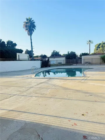 $411,000 | 1000 East Bishop Street, Unit M2, Santa Ana, CA 92701