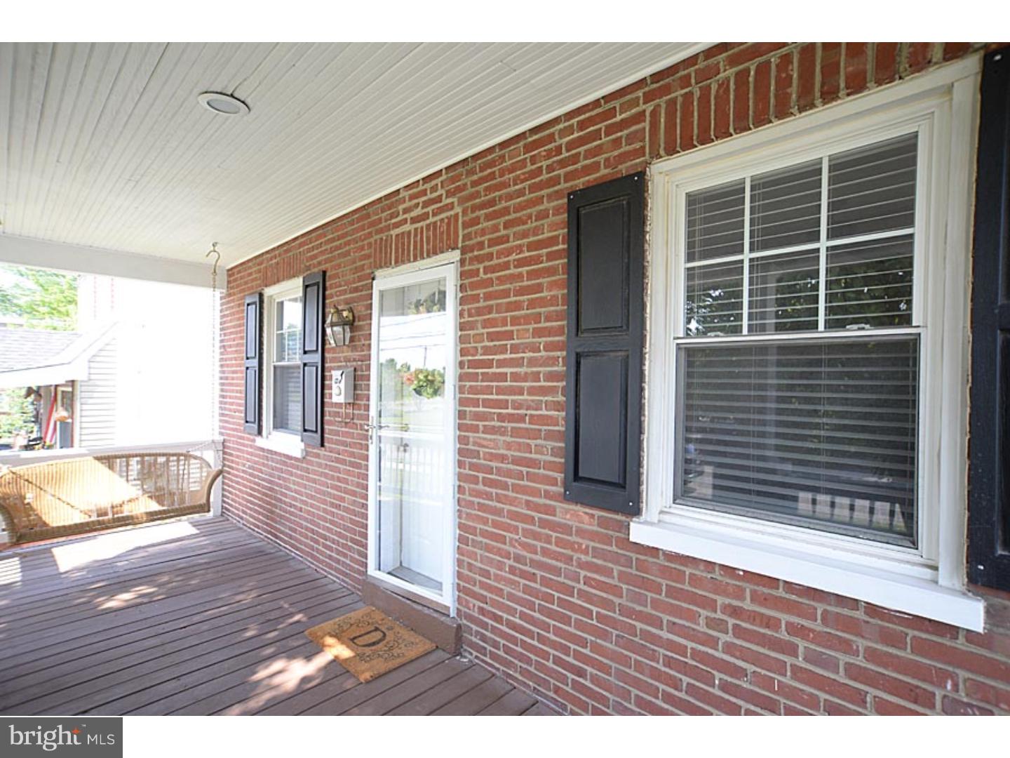 27 Upland Road Brookhaven, PA 19015 - Photo 2 of 25 Porch