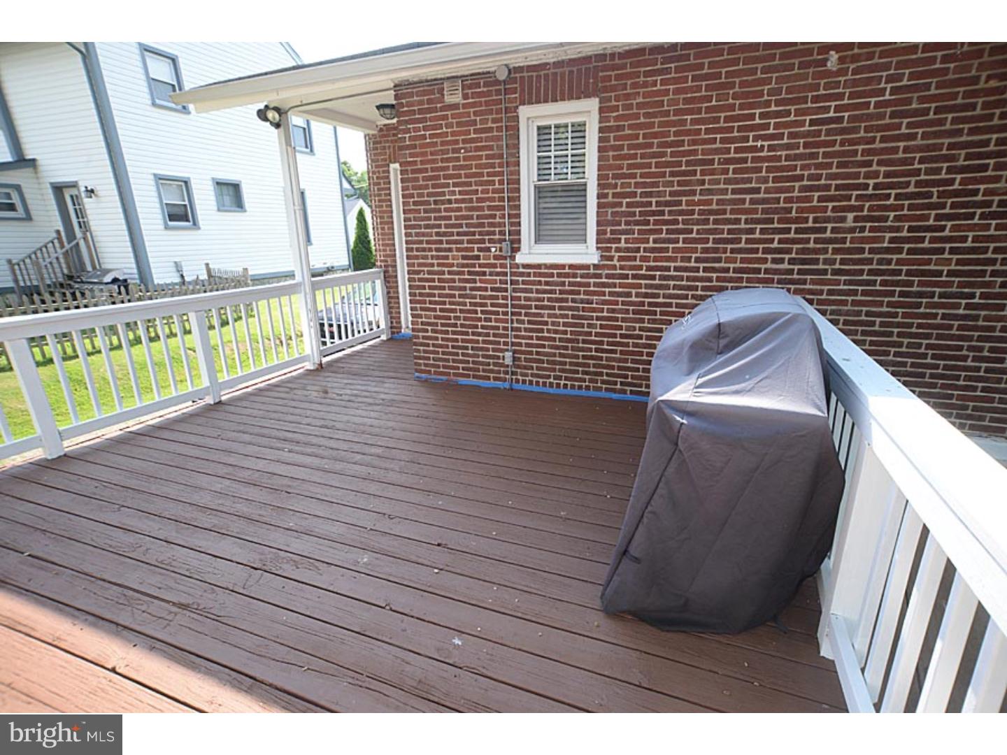 27 Upland Road Brookhaven, PA 19015 - Photo 21 of 25 Deck