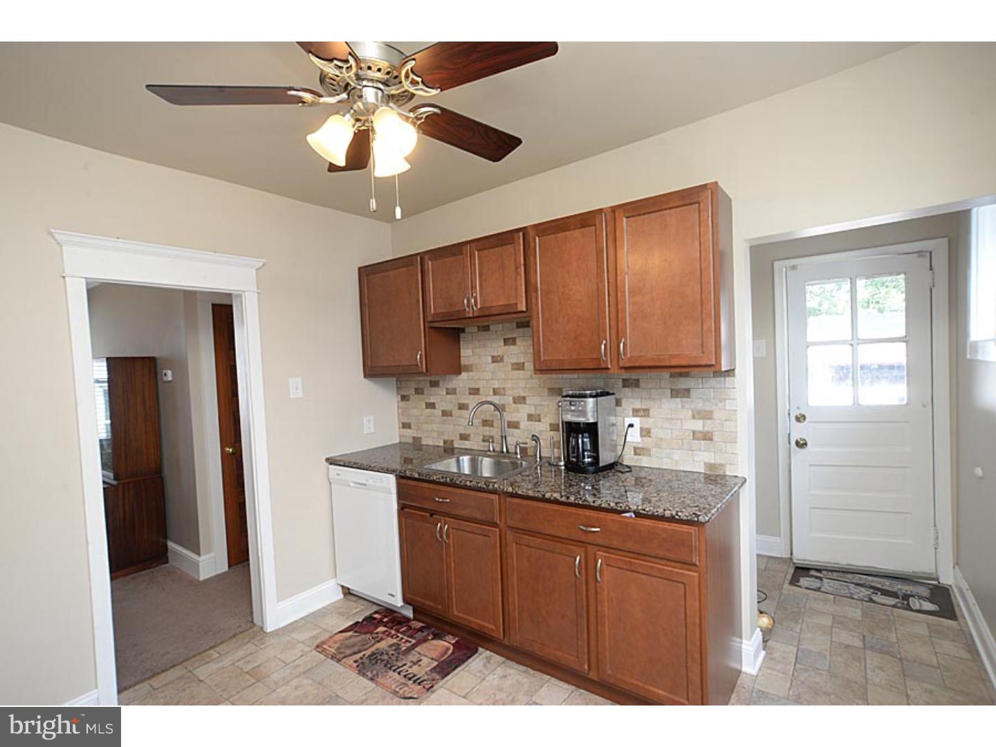 27 Upland Road Brookhaven, PA 19015 - Photo 8 of 25 Kitchen