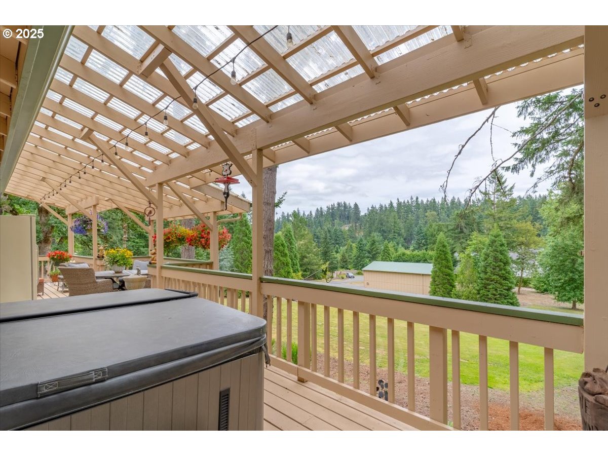 9076 Daleview Road Southeast Salem, OR 97317 - Photo 32 of 45 a view of a street from a balcony