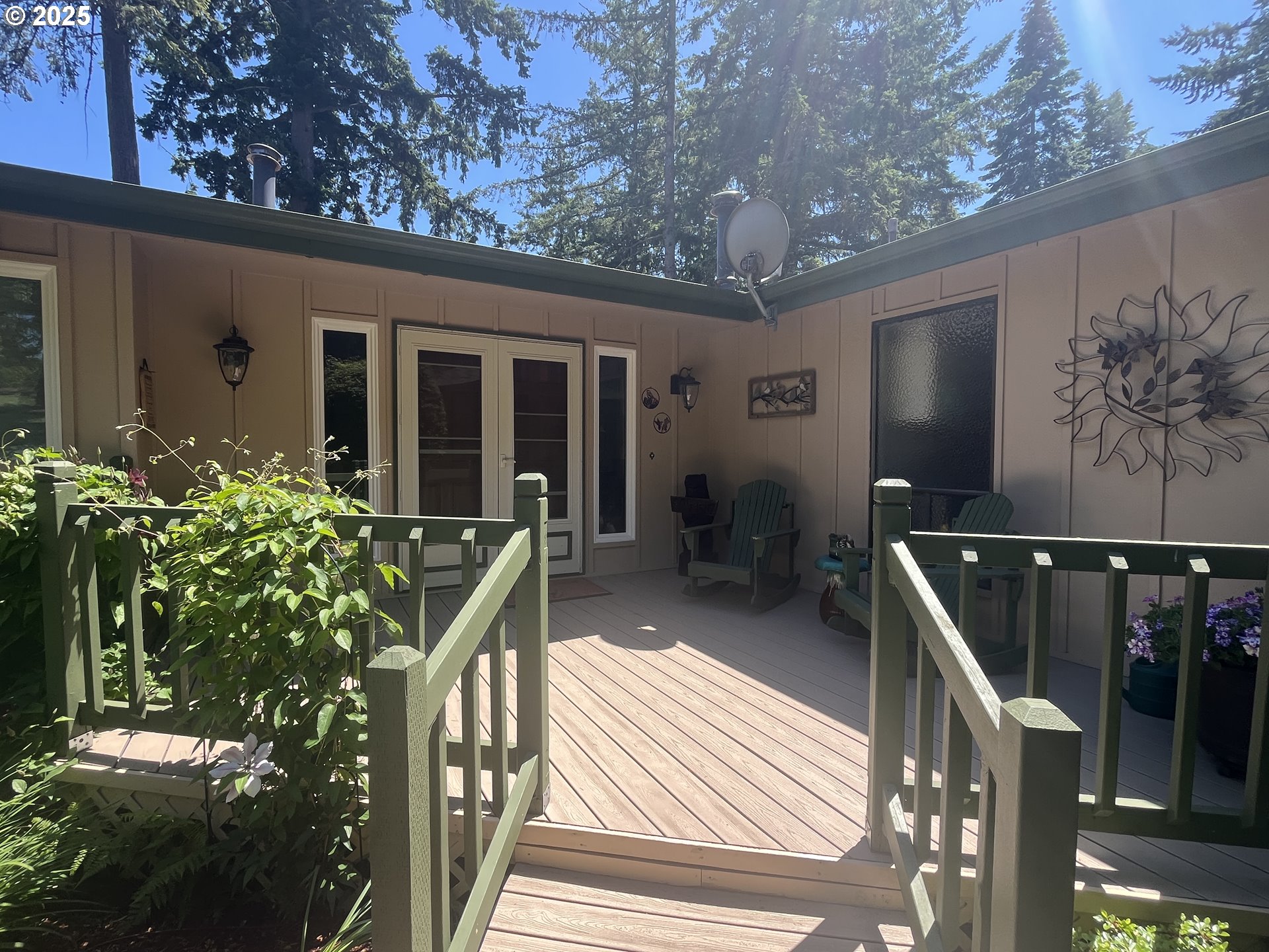 9076 Daleview Road Southeast Salem, OR 97317 - Photo 4 of 45 a view of outdoor space and deck
