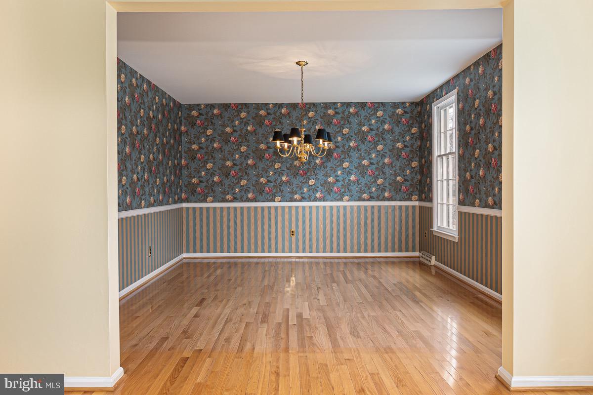 136 Partree Road Cherry Hill, NJ 08003 - Photo 14 of 42 Dining room