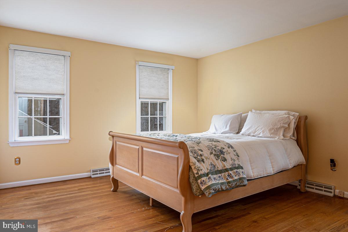 136 Partree Road Cherry Hill, NJ 08003 - Photo 33 of 42 Main bedroom