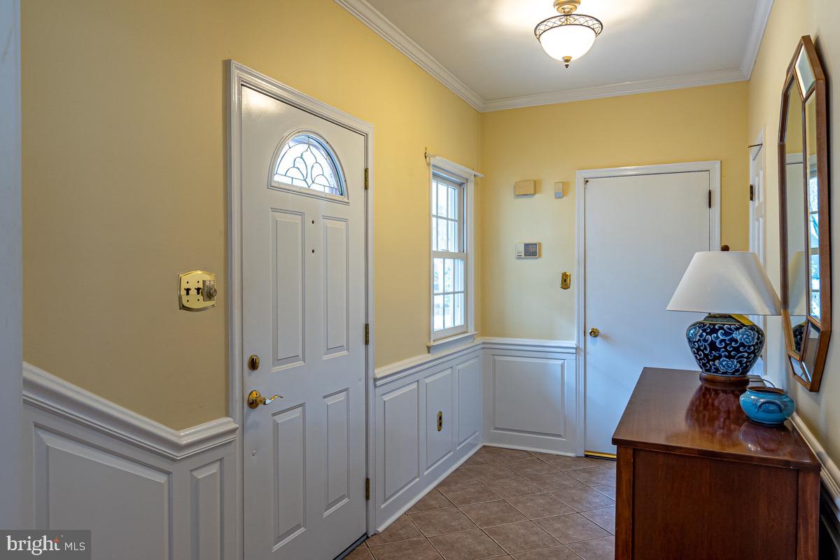 136 Partree Road Cherry Hill, NJ 08003 - Photo 10 of 42 Foyer