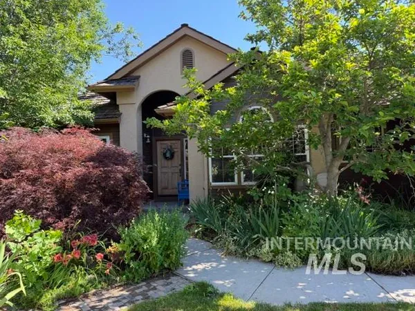 $560,000 | 5108 West Cove Street, Garden City, ID 83714