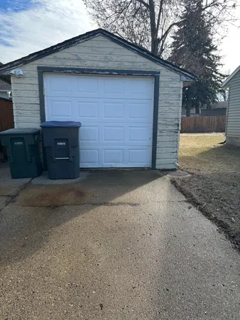 $127,900 | 631 North Cedar Street, Luverne, MN 56156