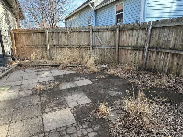 $127,900 | 631 North Cedar Street, Luverne, MN 56156