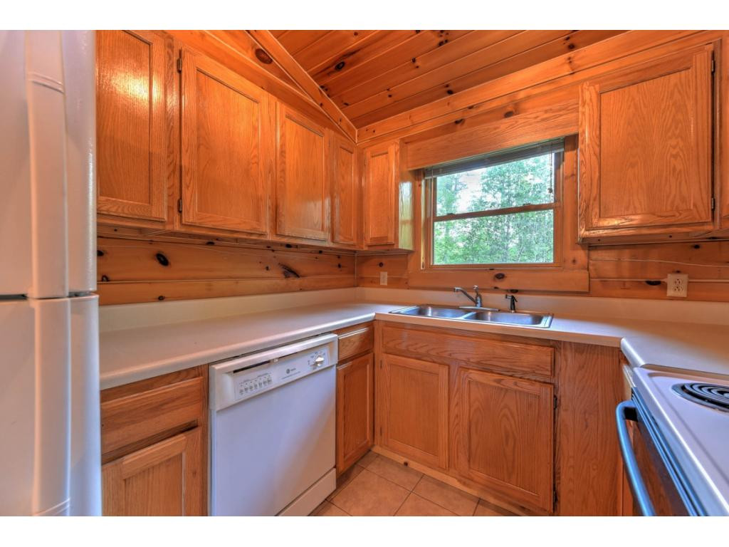 153 Lone Oak Road Erwin, TN 37650 - Photo 15 of 35 Photo 15