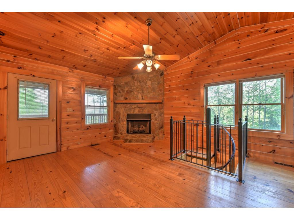 153 Lone Oak Road Erwin, TN 37650 - Photo 10 of 35 Photo 10