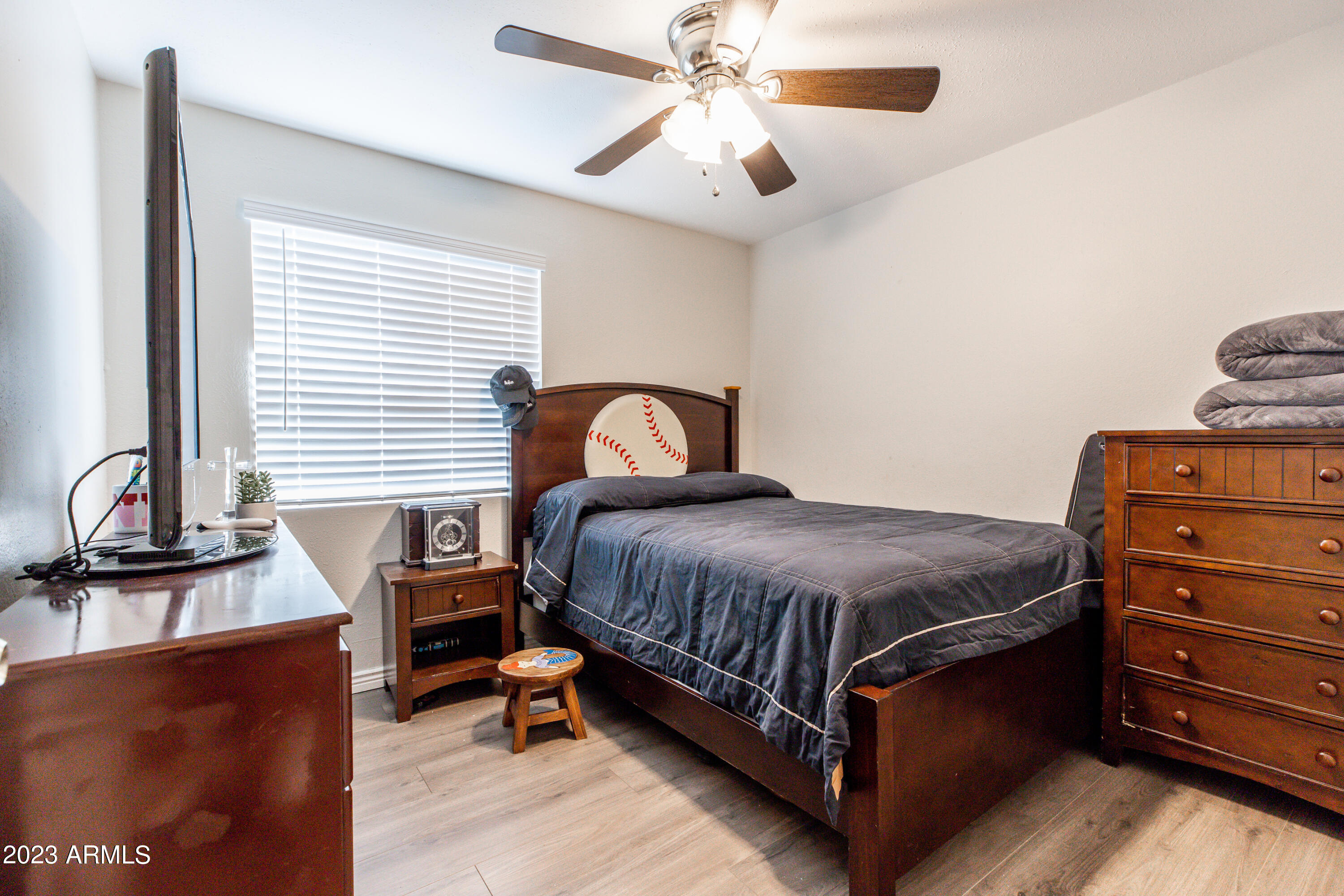 14446 North 40th Place Phoenix, AZ 85032 - Photo 17 of 32 Propert Photo-18