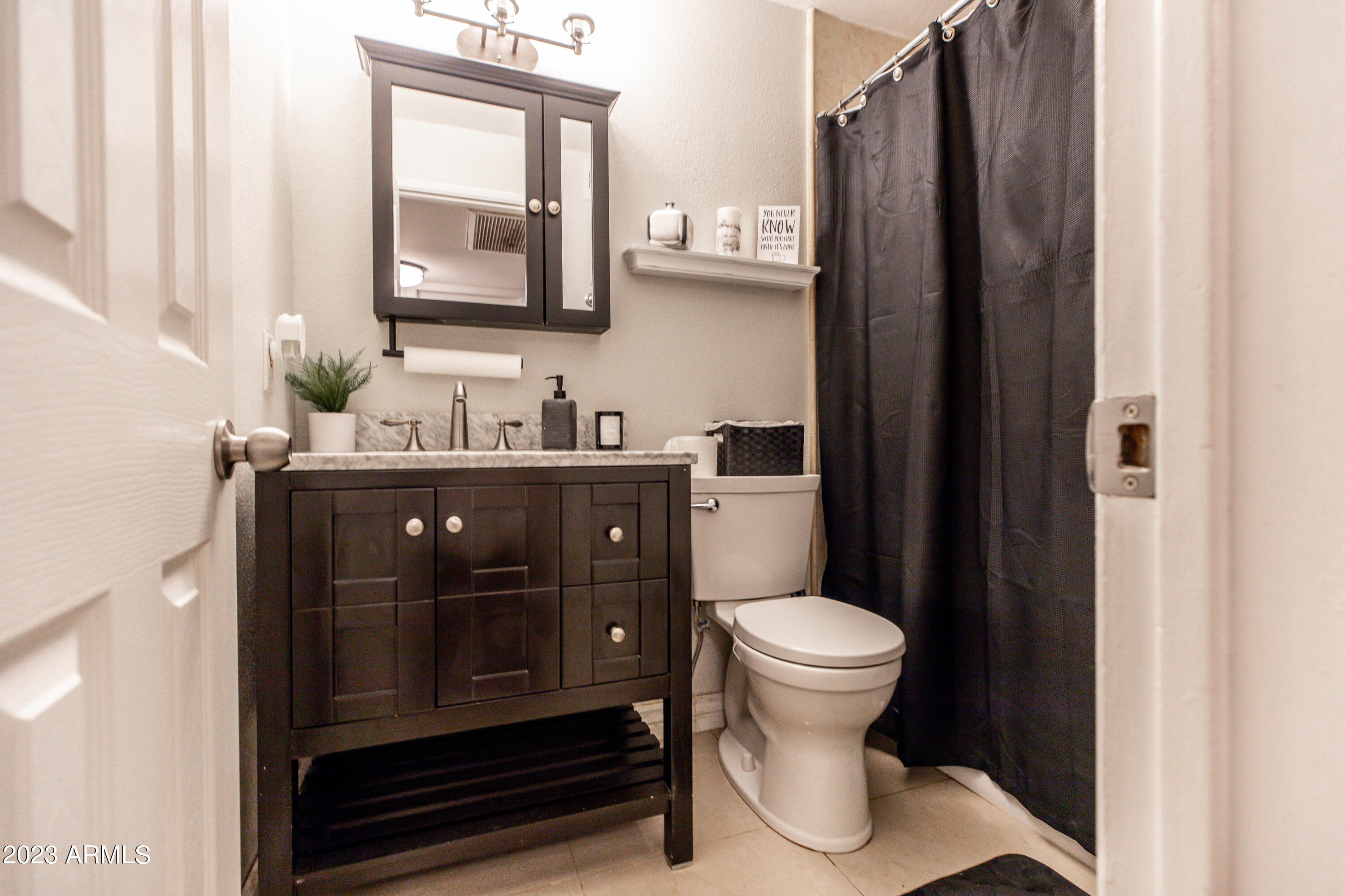 14446 North 40th Place Phoenix, AZ 85032 - Photo 18 of 32 Propert Photo-19