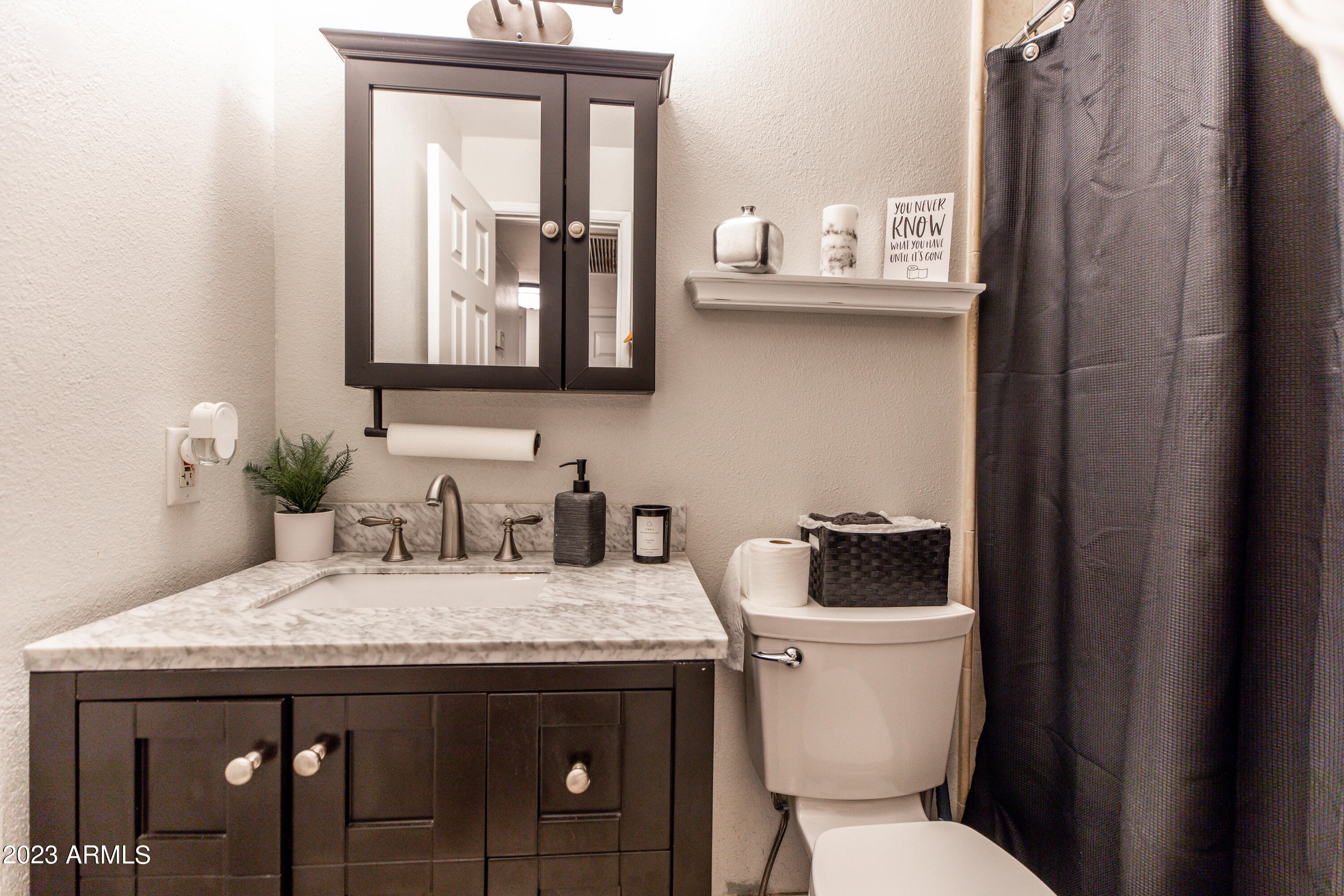 14446 North 40th Place Phoenix, AZ 85032 - Photo 20 of 32 Propert Photo-21