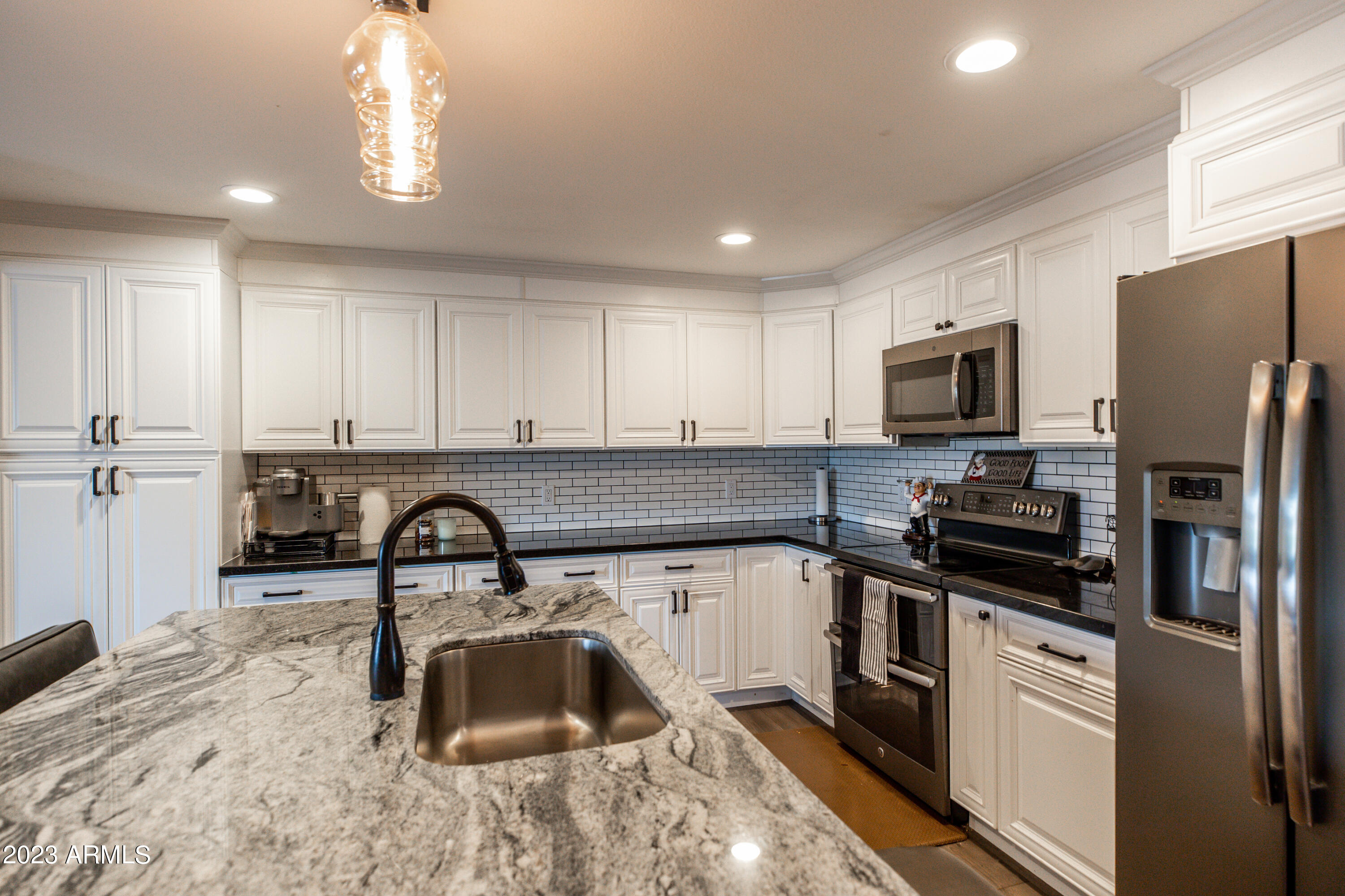 14446 North 40th Place Phoenix, AZ 85032 - Photo 21 of 32 Propert Photo-22